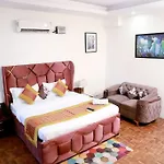 Divine India Service Apartment 3Bhk 1B Saket